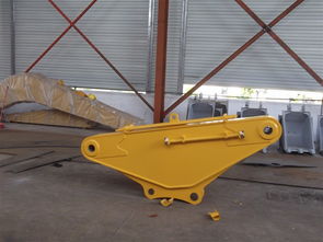 挖掘機(jī)三段加長(zhǎng)臂的定制生產(chǎn)與挖機(jī)油缸的應(yīng)用